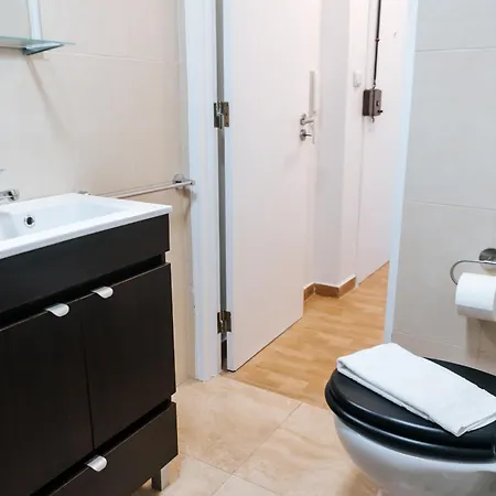 Almirante Reis Downtown Flat E *