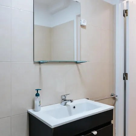 Almirante Reis Downtown Flat E Lisbon