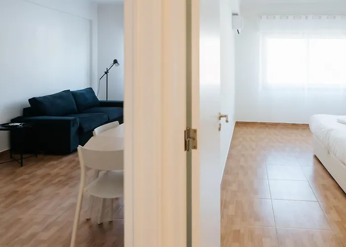 Almirante Reis Downtown Flat E